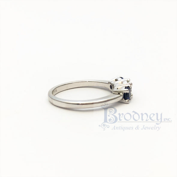 14 Kt White Gold Sapphire and Brilliant Cut Diamond Engagement Ring
