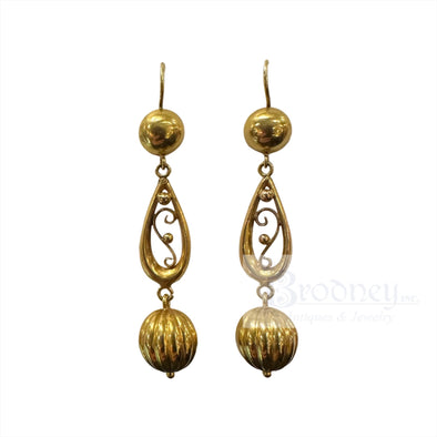 Victorian 9 Kt Gold Dangle Earrings